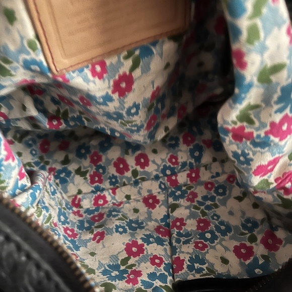 🔥🔥 Tommy Hilfiger Black Genuine Leather Handbag Cross Body Style - Picture 11 of 16